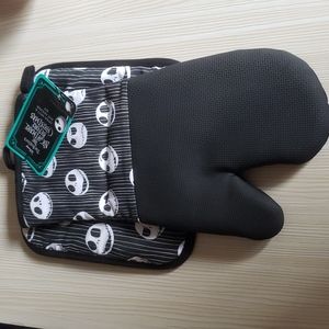 NWT 2 pc Disney Nightmare Before Christmas Jack Skellington Pot holder set